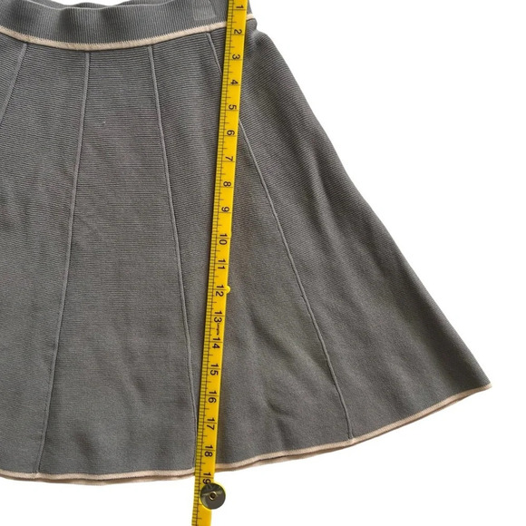 Joie Pleated Skirt with Pink Trim Gray Size Small - Picture 6 of 6